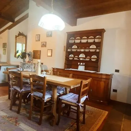 Dimora Amalthea Laghi Maggiore E Monate أنغيرا