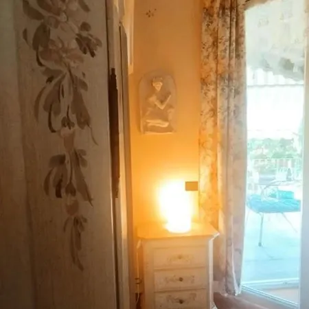 Apartament Dimora Amalthea Laghi Maggiore E Monate *
